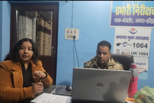 ड्रग इंस्पेक्टर ने रुड़की के मंगलौर मे मारा छापा,एक मेडिकल का लाइसेंस रद्द।