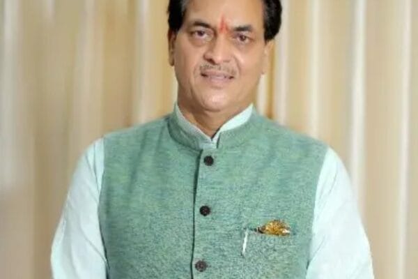 वित्त मंत्री डॉ प्रेमचंद अग्रवाल ने केंद्रीय वित्त मंत्री को जीएसटी में राजस्व को बढ़ाने तथा कर-चोरी कम करने के लिए दिए सुझाव