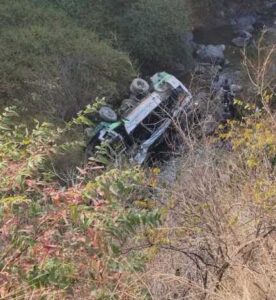 देहरादून में खाई में गिरी हिमाचल रोडवेज की बस, तीन सवारियों की मौत; कई घायल