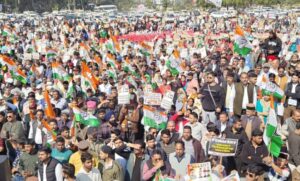 कांग्रेस का सरकार पर हल्ला बोल, परेड ग्राउंड से राजभवन कूच को उमड़ा हुजूम