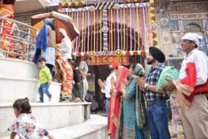 देहरादून में नगर परिक्रमा आज, चौक चौराहों पर पुष्पवर्षा कर होगा स्वागत