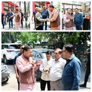 जन शिकायत की पड़ताल करने मौके पर पहुंचे सीएम, वीडियो कॉल के जरिए अधिकारियों को दिखाई स्थिति